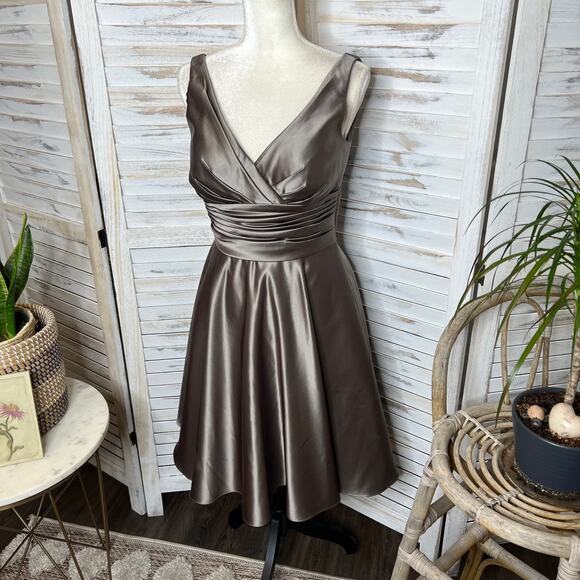 BILL LEVKOFF Women's 8 Bridesmaid Dress Gown Midi Length Satin Sleeveless Latte - Picture 6 of 16